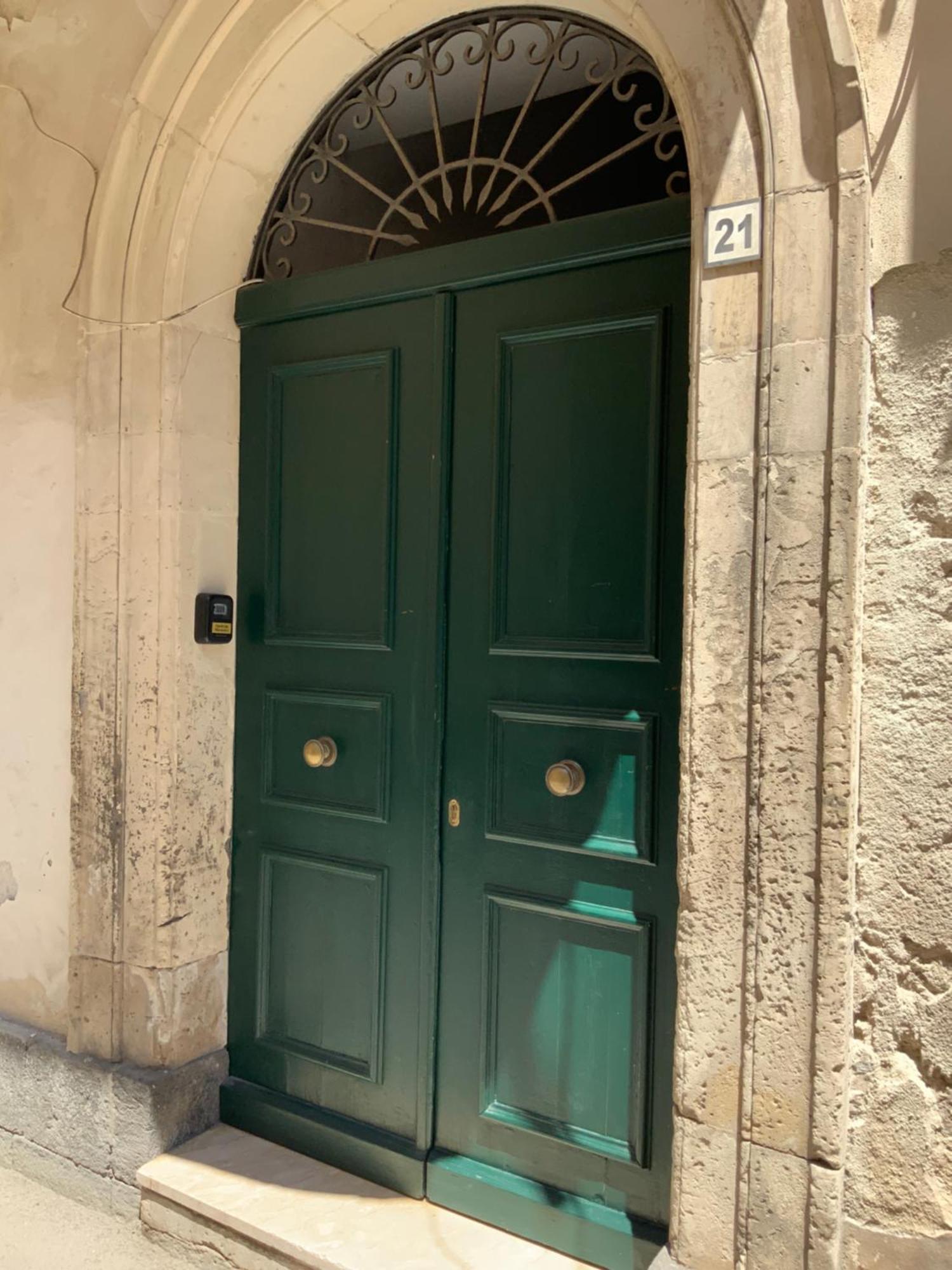 Andreja Maniace Apartment Syracuse Bagian luar foto